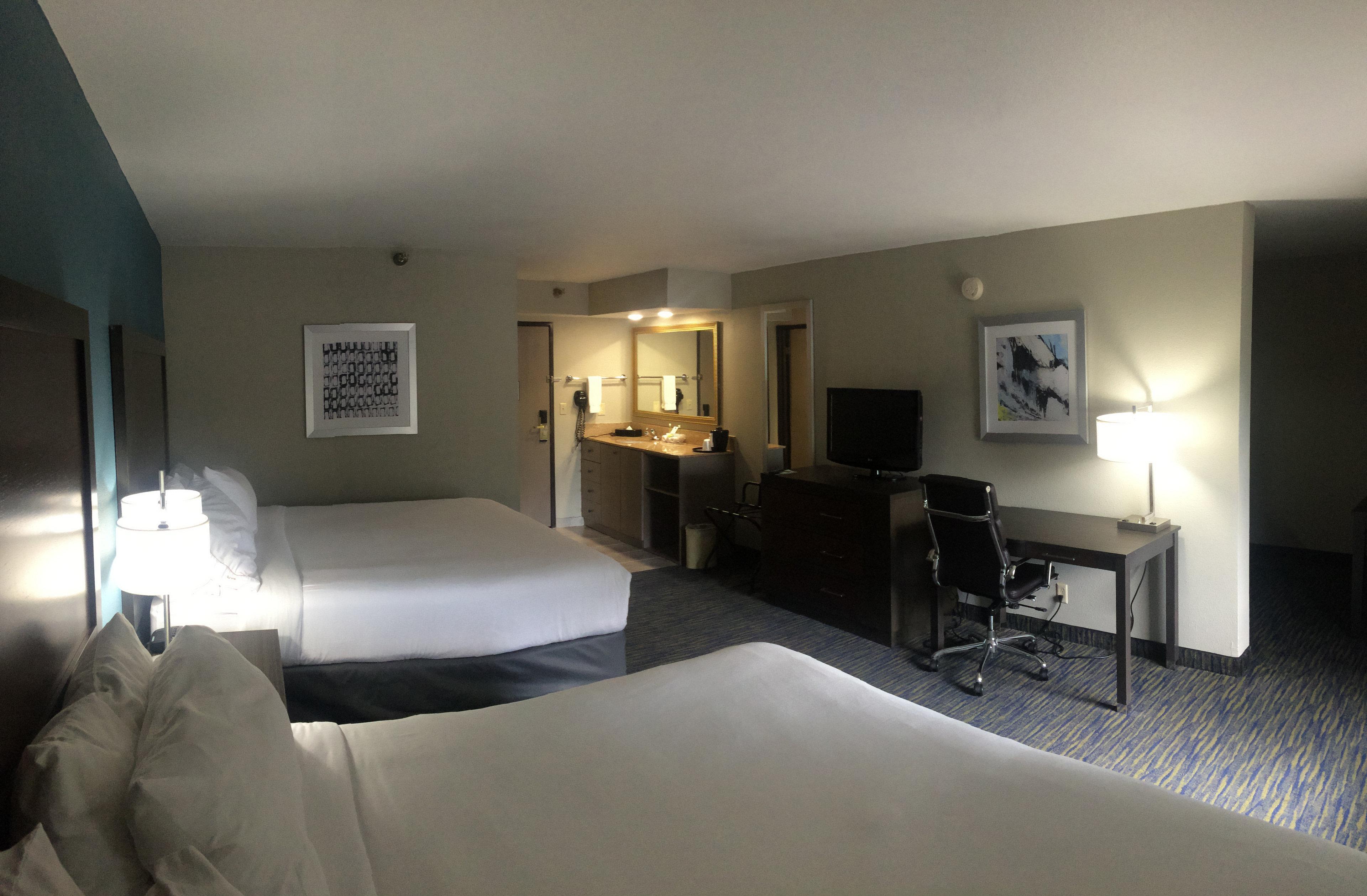 Holiday Inn Express & Suites Fayetteville University Of Arkansas Area By Ihg Екстериор снимка