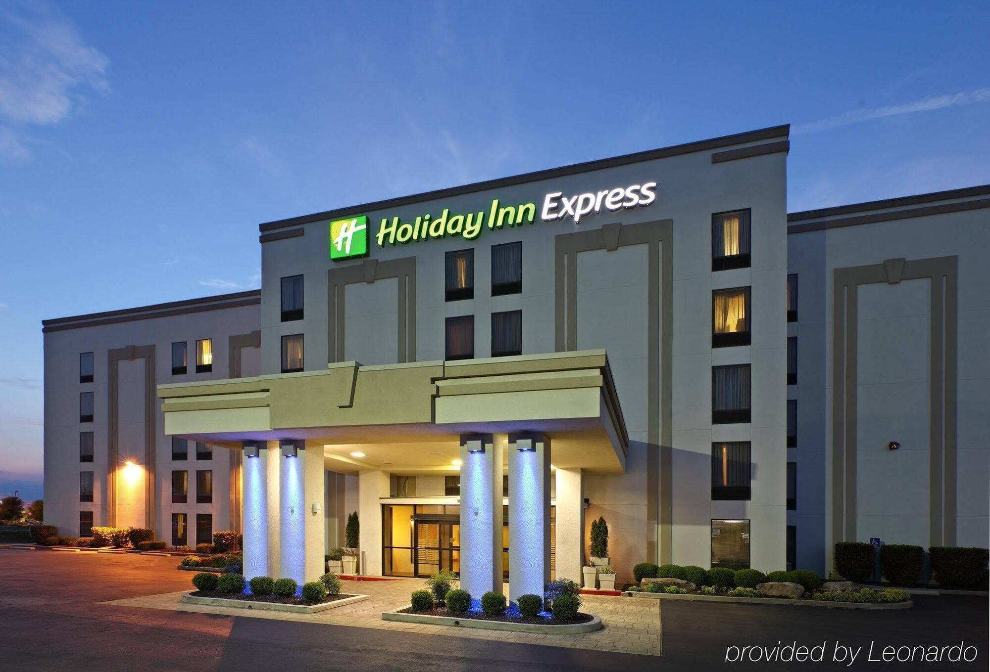 Holiday Inn Express & Suites Fayetteville University Of Arkansas Area By Ihg Екстериор снимка